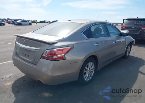 2014 Nissan Altima 2.5 S z USA, uszkodzony, nr VIN 1N4AL3AP4EC144879